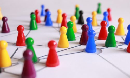 Como criar uma rede de contatos com o networking?