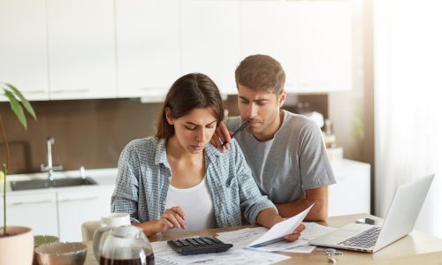 Como economizar em casa? 6 dicas para otimizar os gastos