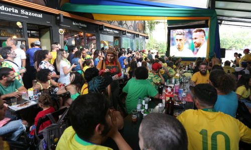 Torcedores de futebol impulsionam faturamento de bares e restaurantes 